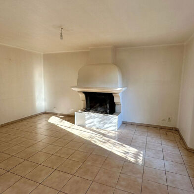 Maison 4 pièces 1900 €