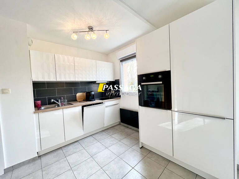 ONET LE CHÂTEAU T2 MEUBLE de 49.50 m² - Balcon expo Sud-ouest et parking privatif — photo 1