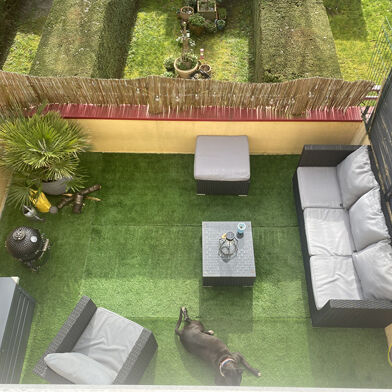 Appartement 4 pièces 242990 €