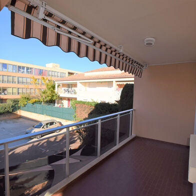 Appartement 2 pièces 841 €