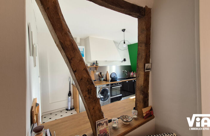 Proche centre Saint Martial Charmant type 3 en duplex — photo 3