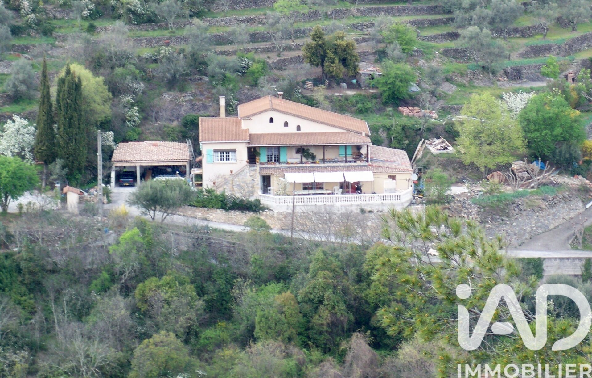 St-Ambroix - 318m² - 10p. - 7ch.