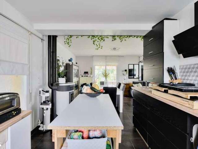 Contemporaine de 7 pièces principales — photo du bien