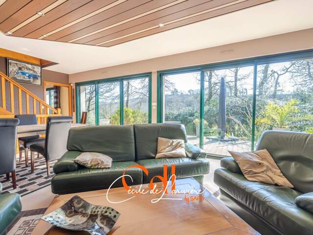 Belle maison d'architecte dans un cadre boisé à Landivisiau — photo du bien