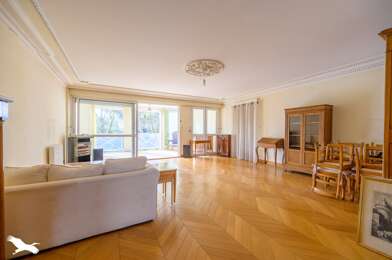 Appartement 4 pièces 751679 €