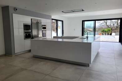 Maison 5 pièces 739000 €