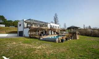 Maison 8 Pièces 199 m² à vendre à Saint-Genès-de-Lombaud (33670)