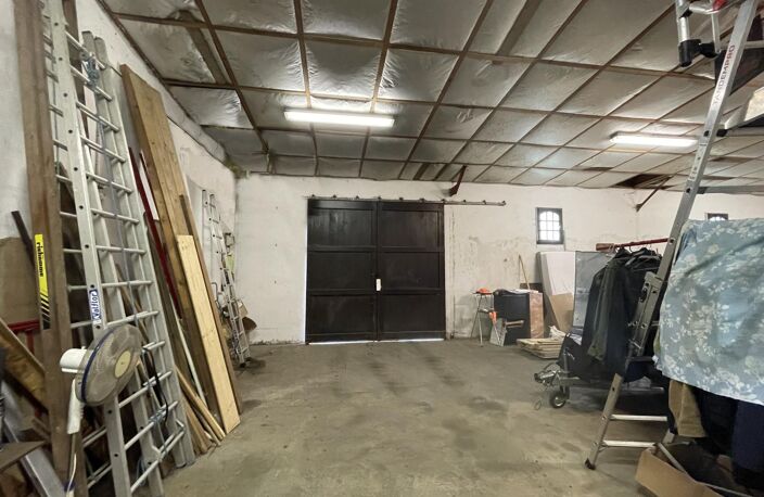 Hangar de 250 m² avec ancien moulin  Fort potentiel — photo 3