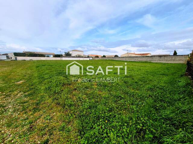 Terrain viabilisé 924 m²  Libre constructeur — photo du bien