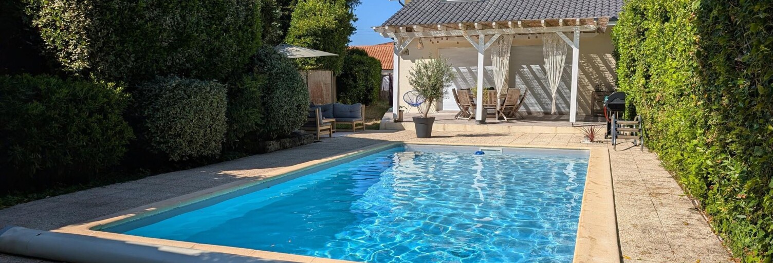 Maison 5 Pièces 187 m² à vendre à Saint-Médard-en-Jalles (33160)