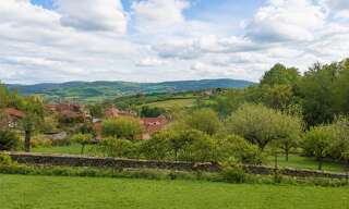 Terrain  1800 m² à vendre à Jalogny (71250)