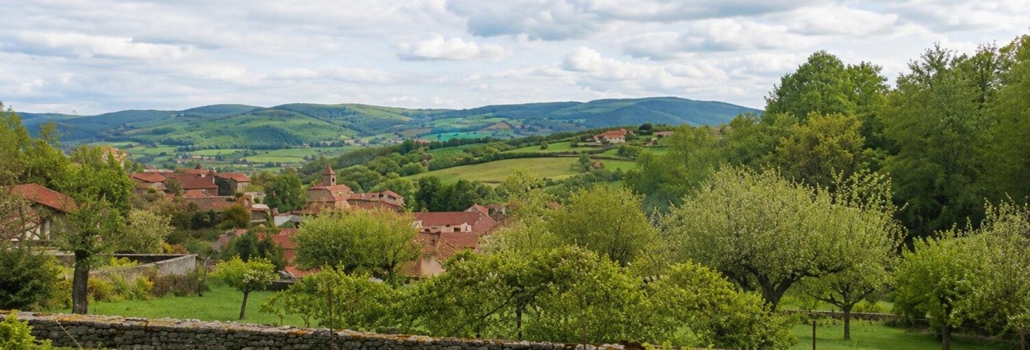 Terrain  1800 m² à vendre à Jalogny (71250)