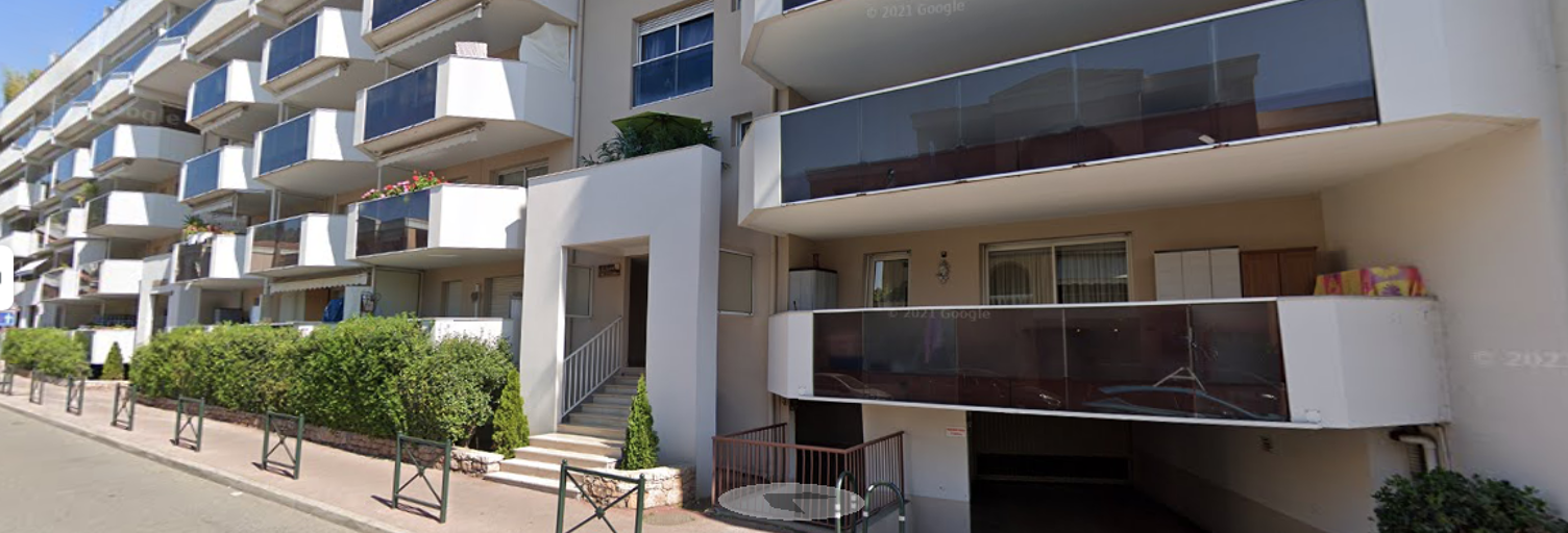 Garage  13 m² à louer à Le Cannet (06110)