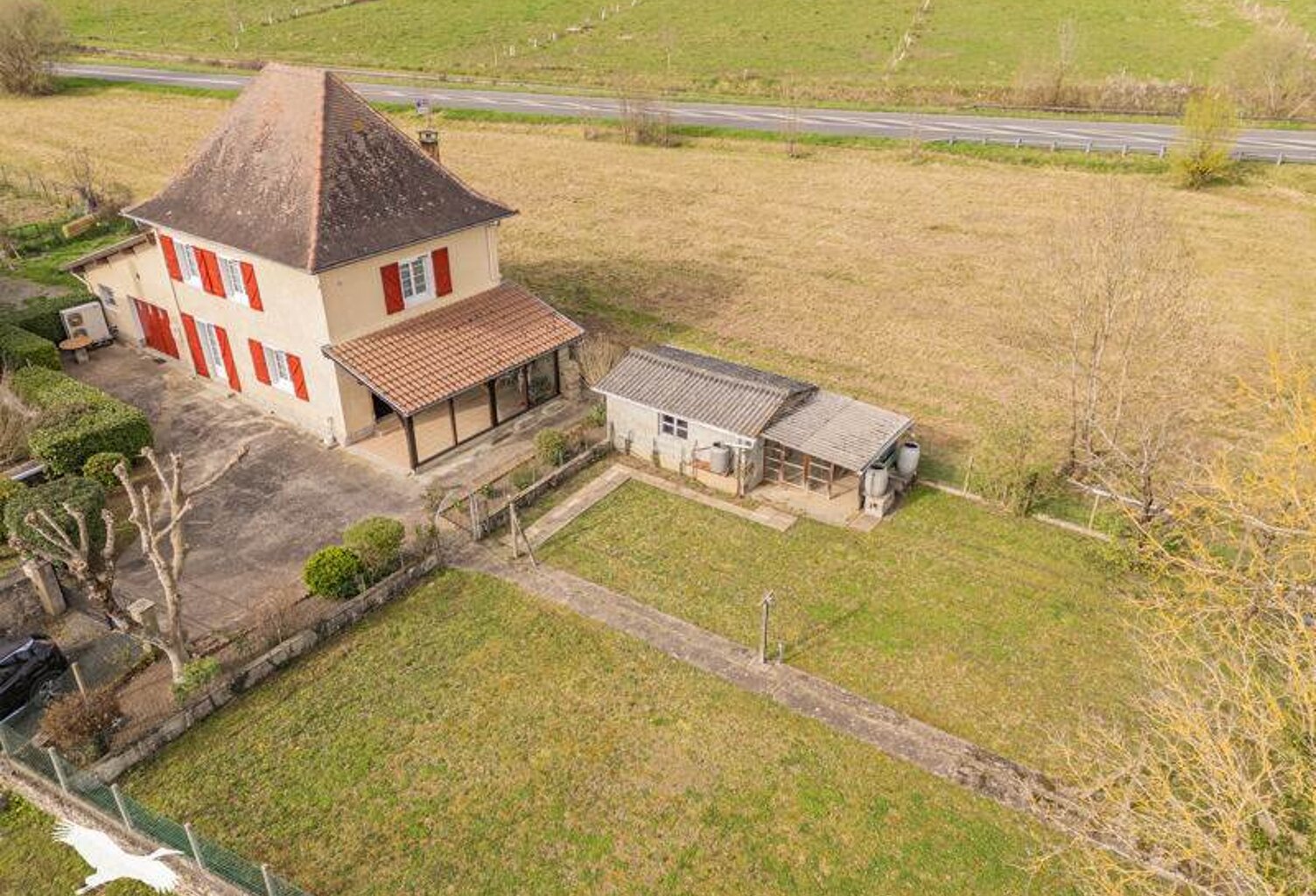 Maison de bourg de 5 pièces principales — photo 1