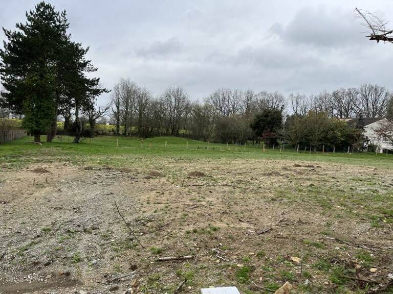 Terrain à bâtir de 0 pièces principales — photo 1