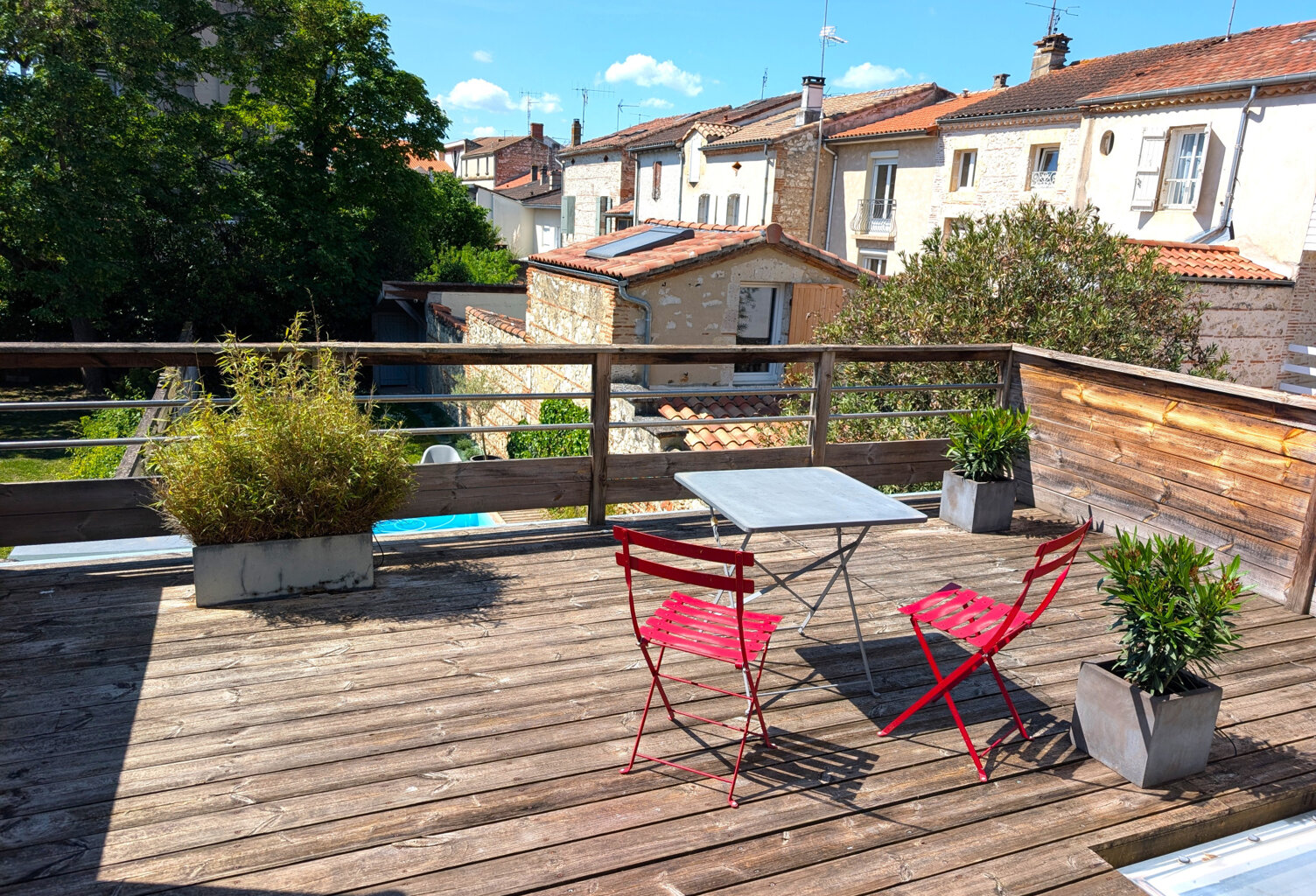 AGEN CENTRE - MAISON BOURGEOISE RENOVEE AVEC PISCINE TE JARDIN — photo 1