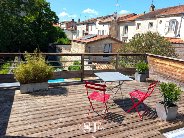 AGEN CENTRE - MAISON BOURGEOISE RENOVEE AVEC PISCINE TE JARDIN — photo du bien