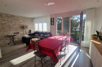 Appartement 4 pièces 242000 €