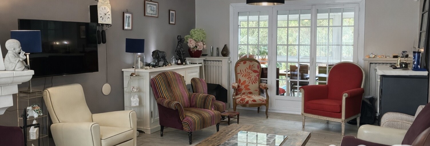 Maison 8 Pièces 164 m² à vendre à Mandres-les-Roses (94520)