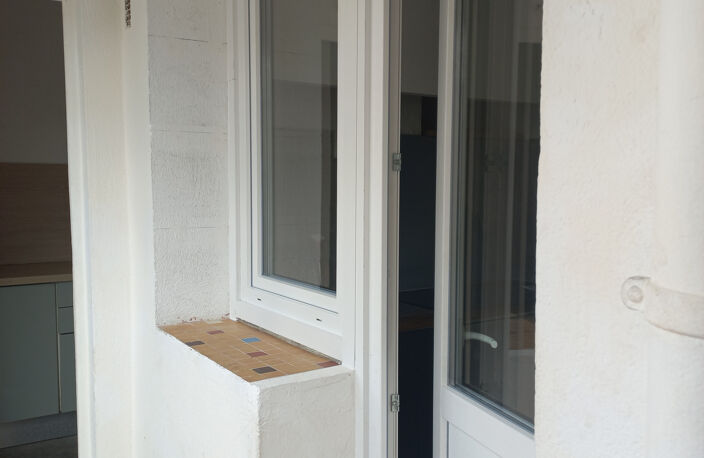 RAVISSANT TYPE 3 DE 49,01M2 REFAIT A NEUF — photo 5