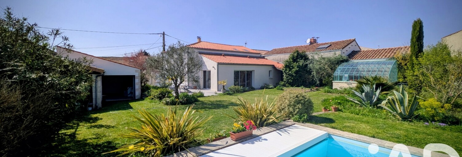 Maison 6 Pièces 146 m² à vendre à Thairé (17290)