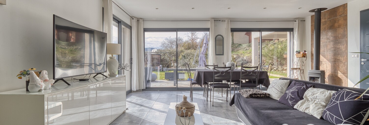 Maison 5 Pièces 114 m² à vendre à Champis (07440)