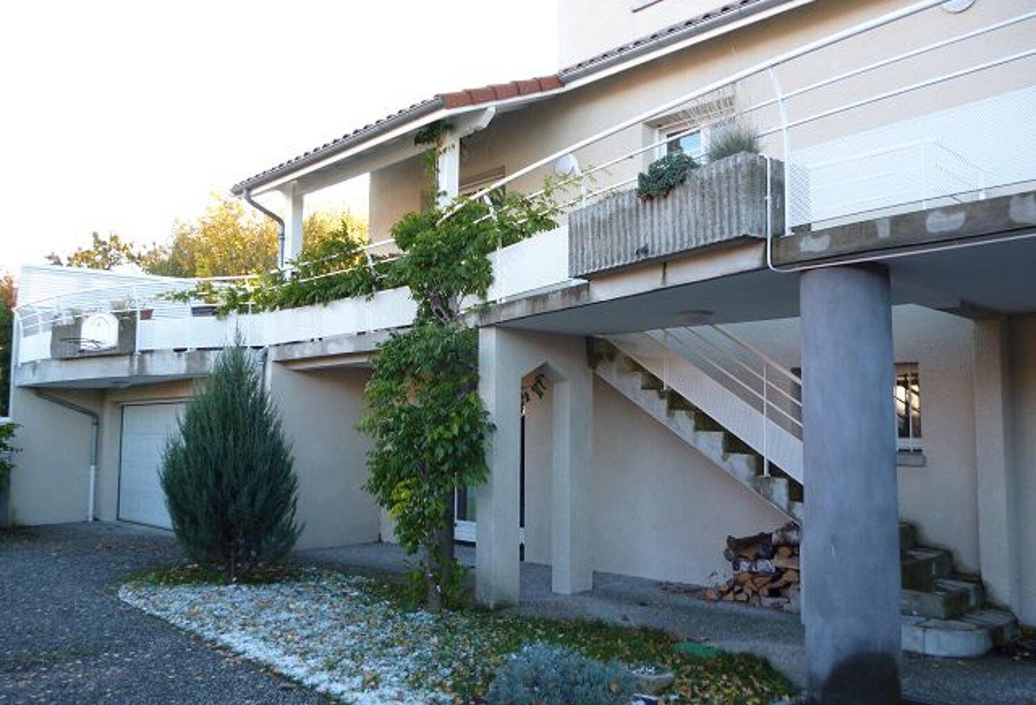 Villa - Standing et garages - Ceyrat — photo 1