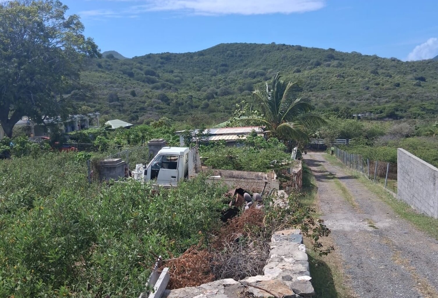Vente Terrain à bâtir 2 150 m&sup2; — photo 1