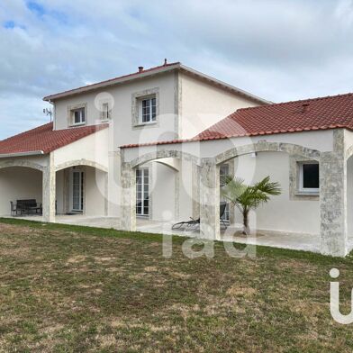 Maison 7 pièces 299000 €