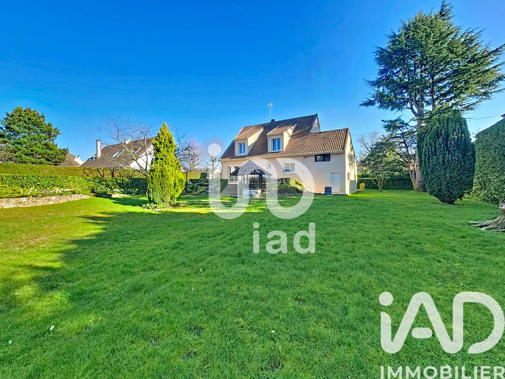 Gretz-Armainvilliers - 165m² - 7p. - 5ch.