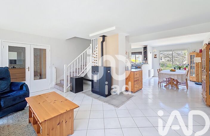 Vente Maison traditionnelle 7 pièces — photo 3
