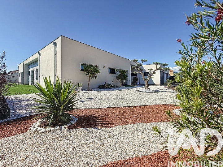 Maison à vendre, 5 pièces, 259 m², Llupia
