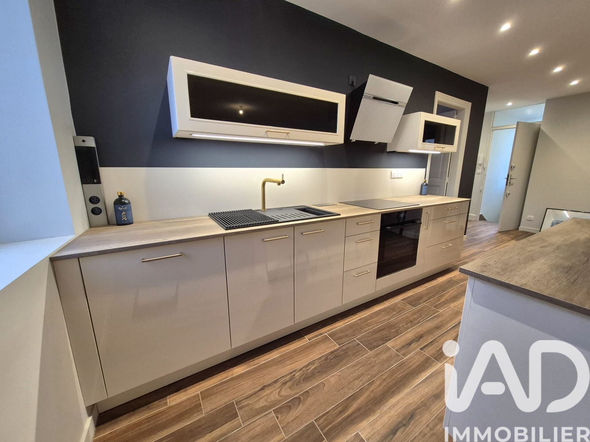 Vente Immeuble 200 m² - Photo 3