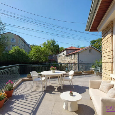 Appartement 5 pièces 370000 €