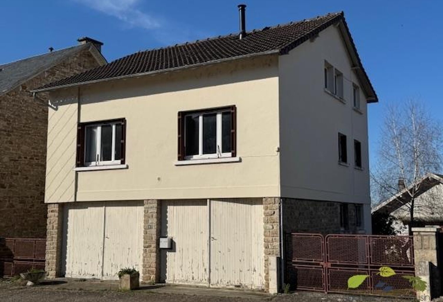 CORREZE — photo 1