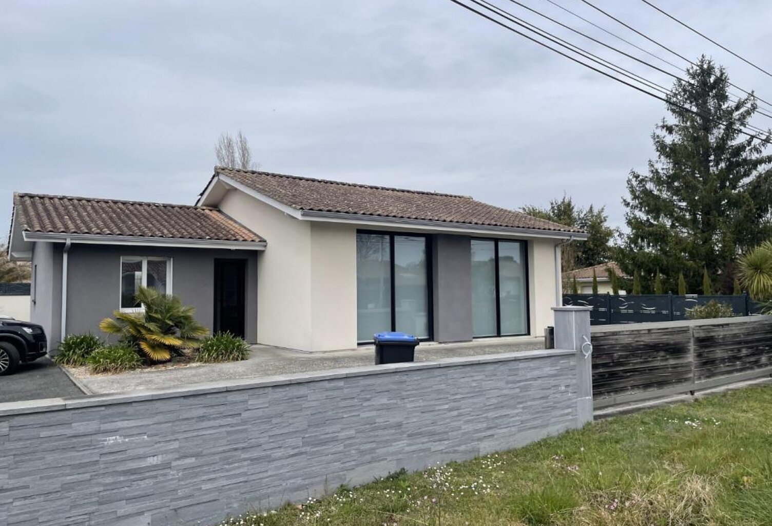 Local Commercial — photo 1
