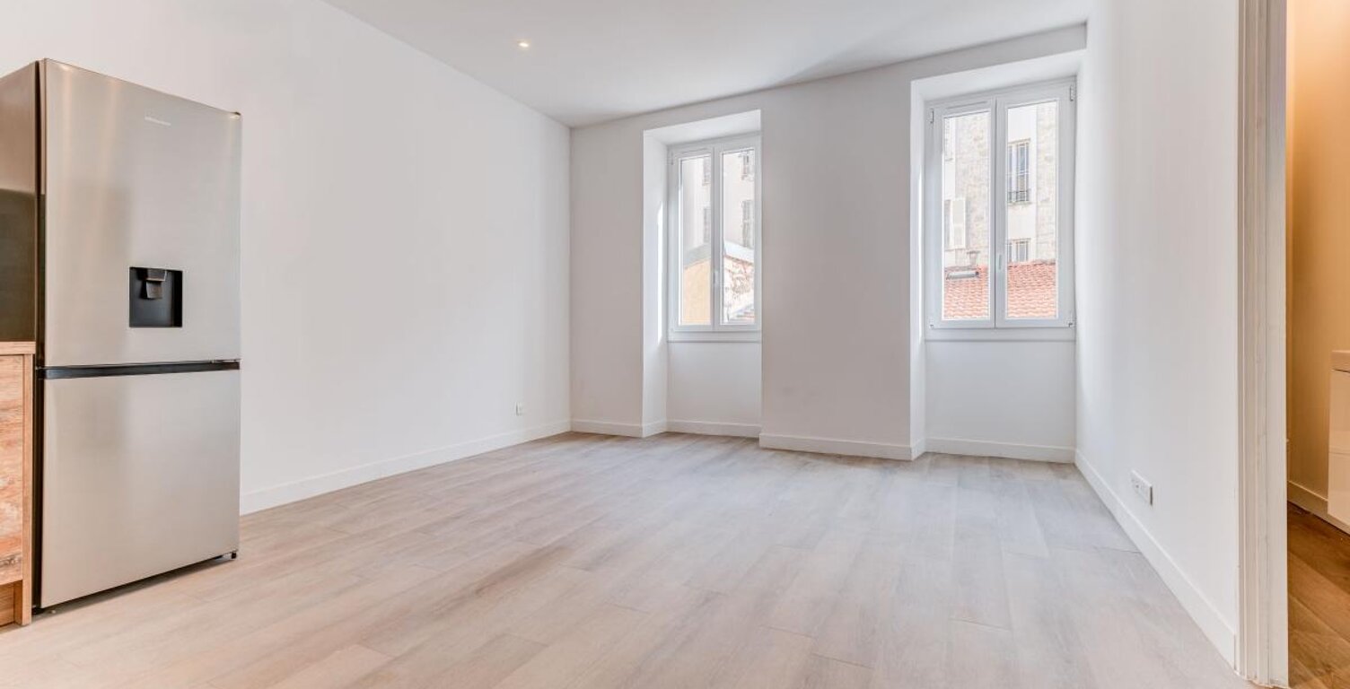 Appartement À Vendre — photo 1