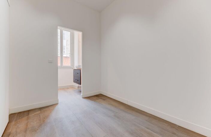 Appartement À Vendre — photo 4