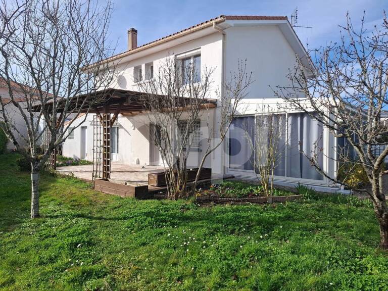 Saujon - Maison 139m² - Garage et Jardin — photo 1