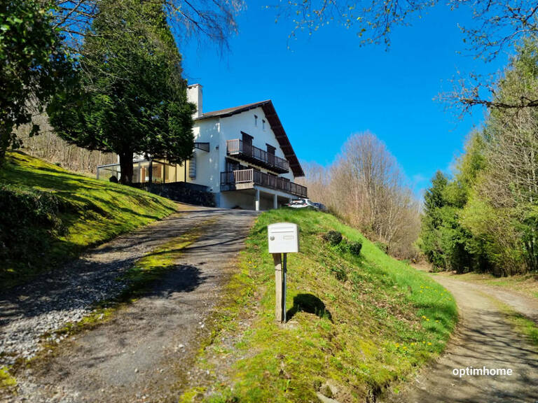 Albussac- Beynat -Grande maison sur 3000 m2 terrain — photo 1