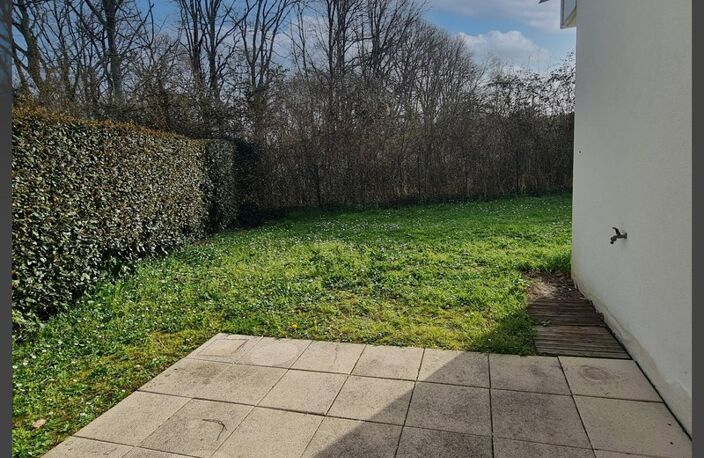 St Seurin sur l'isle - Appartement 69 m² 2 chambres+ jardin- possibilité vente à terme — photo 2