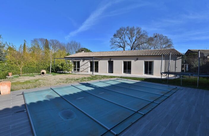 Villa avec jardin et piscine — photo 4