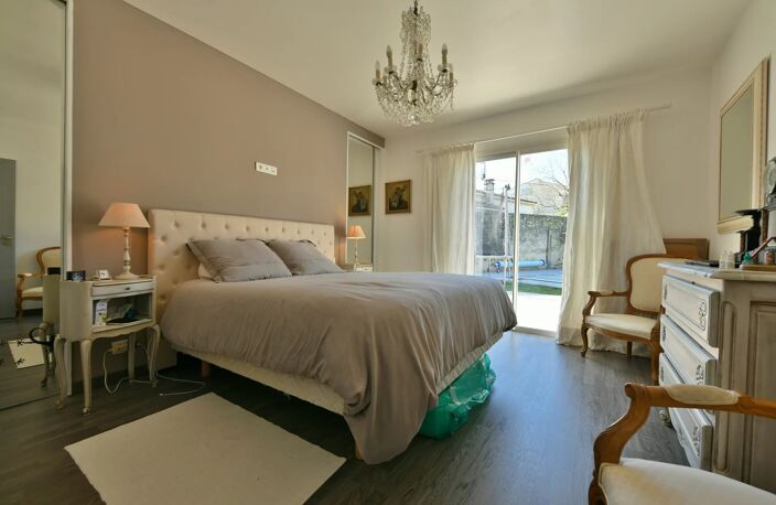 Villa avec jardin et piscine — photo 5