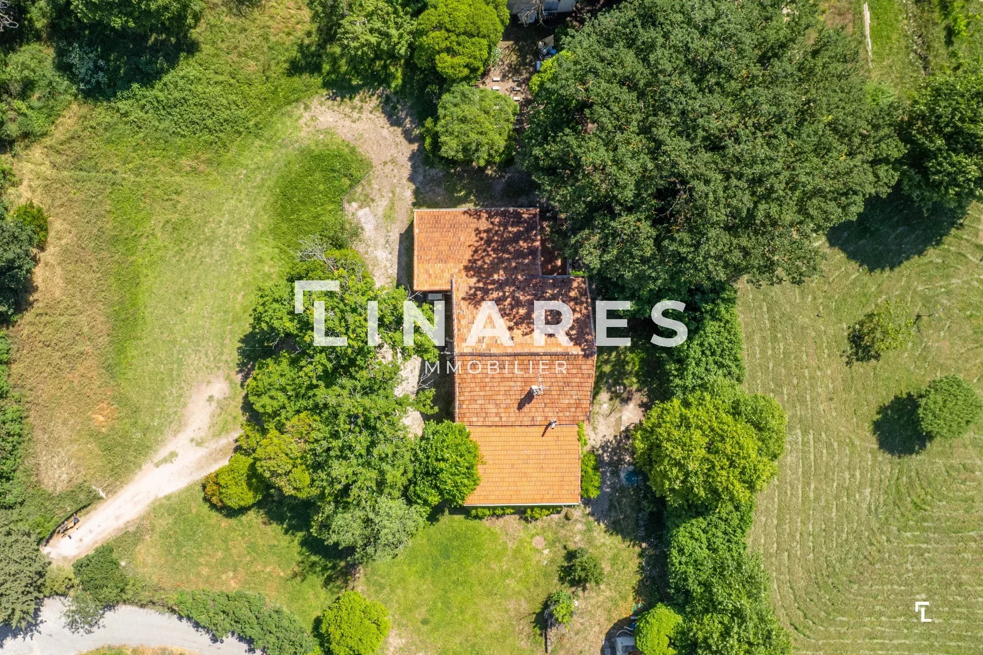 Villa / Maison  T5 à vendre Aix-en-Provence 13100