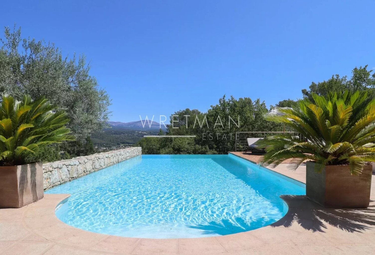Villa avec vue exceptionnelle - Tourrettes — photo 1