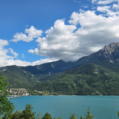 Appartement 3 pièces 240000 €