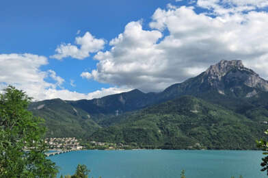 Appartement 3 pièces 240000 €