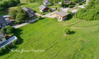 Terrain  580 m² à vendre à Aiton (73220)