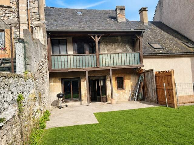 Maison avec jardin au cœur de Sarrancolin — photo du bien