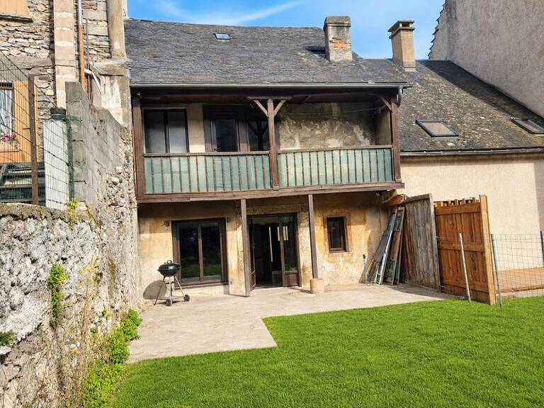 Maison avec jardin au cœur de Sarrancolin — photo 1